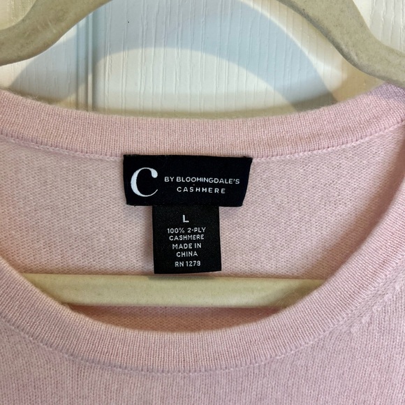 🌸”C by Bloomingdale’s” Light Pink Short Sleeve 100% Cashmere Sweater Size L🌷 - Picture 3 of 10